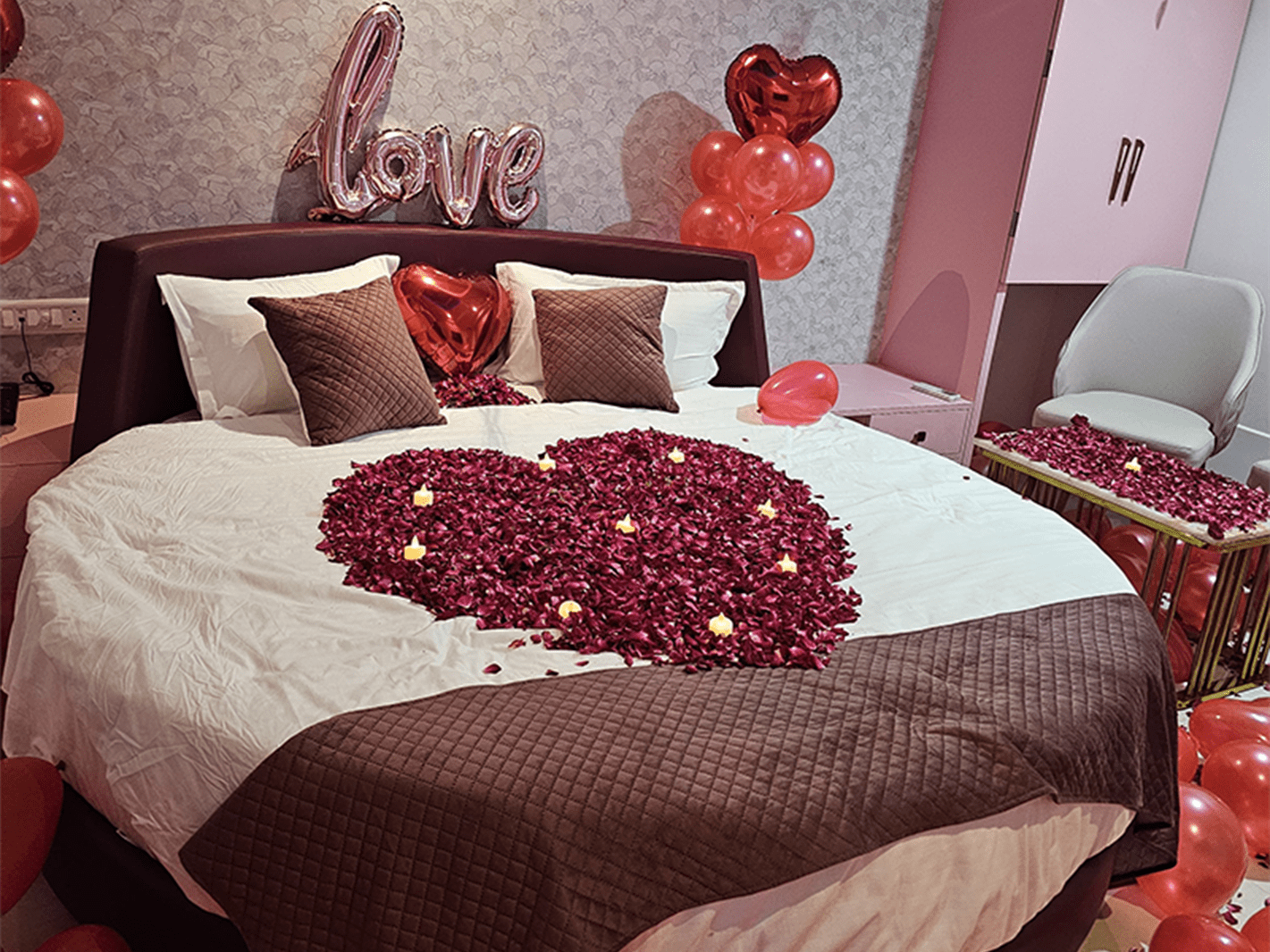 Couple Room Near Me