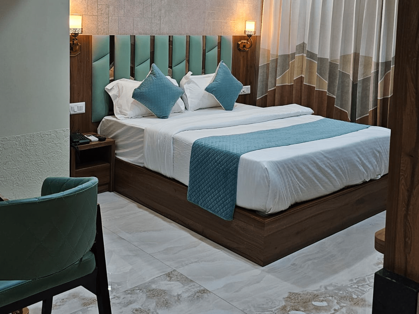 Executive Room - The Eiffel Hotel