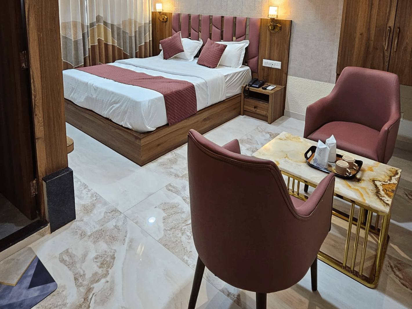 Executive Room - The Eiffel Hotel