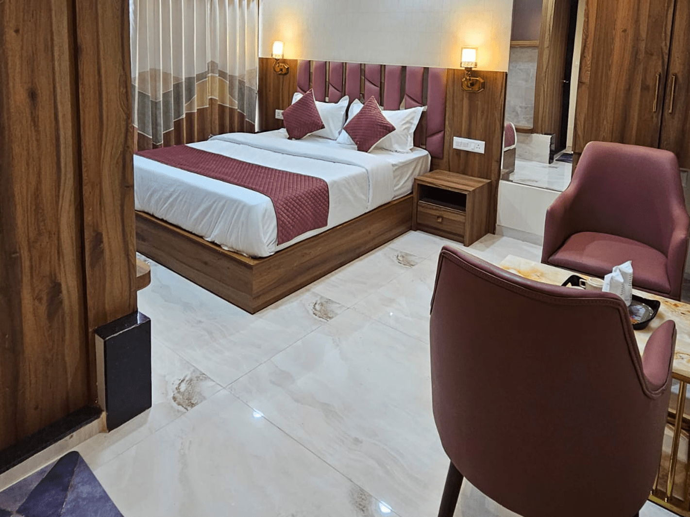 Executive Room - The Eiffel Hotel
