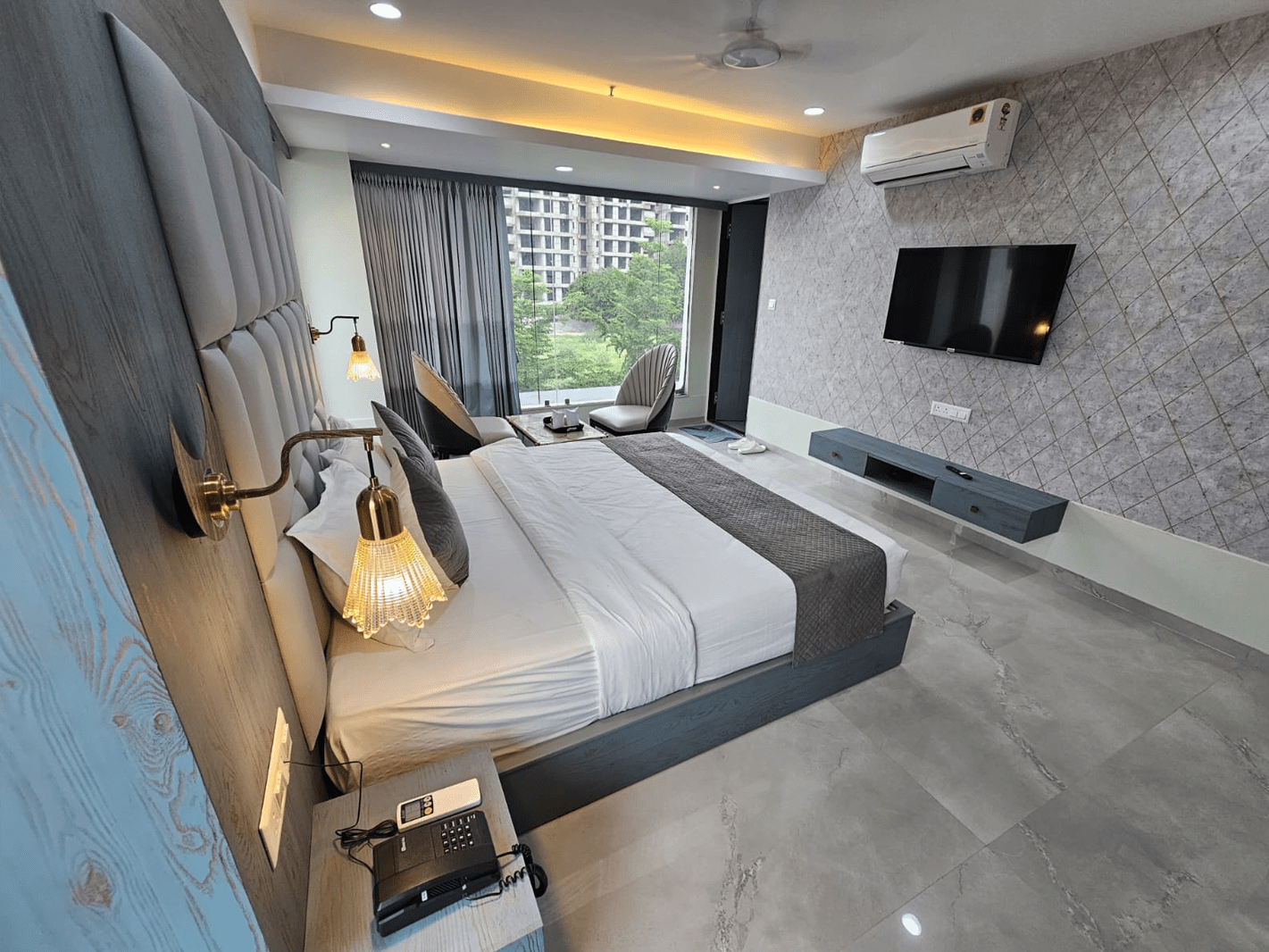 Super Executive Room - The Eiffel Hotel